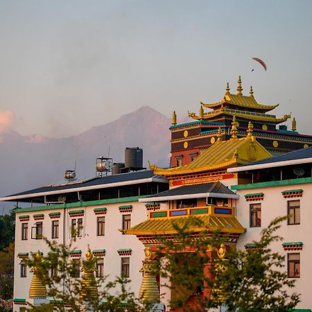 Hotel Chokling Arthouse - The Treasure Of Himalayas Bīr Exterior foto