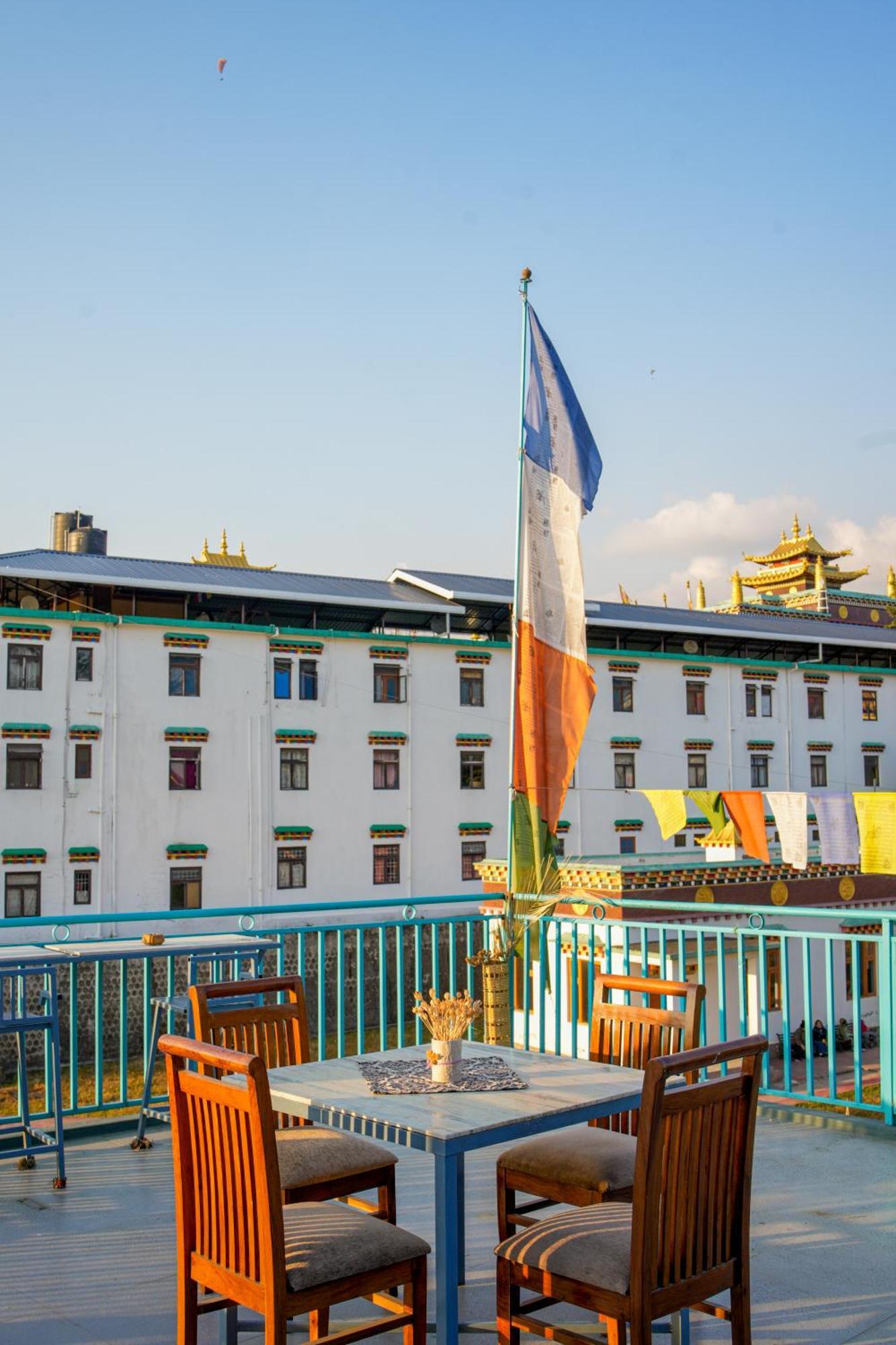Hotel Chokling Arthouse - The Treasure Of Himalayas Bīr Exterior foto